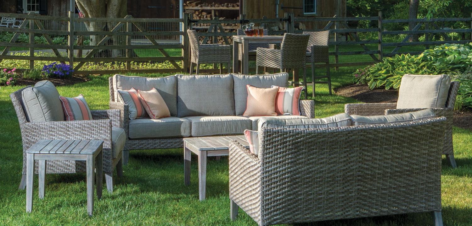 How to Choose Which Outdoor Furniture to Buy